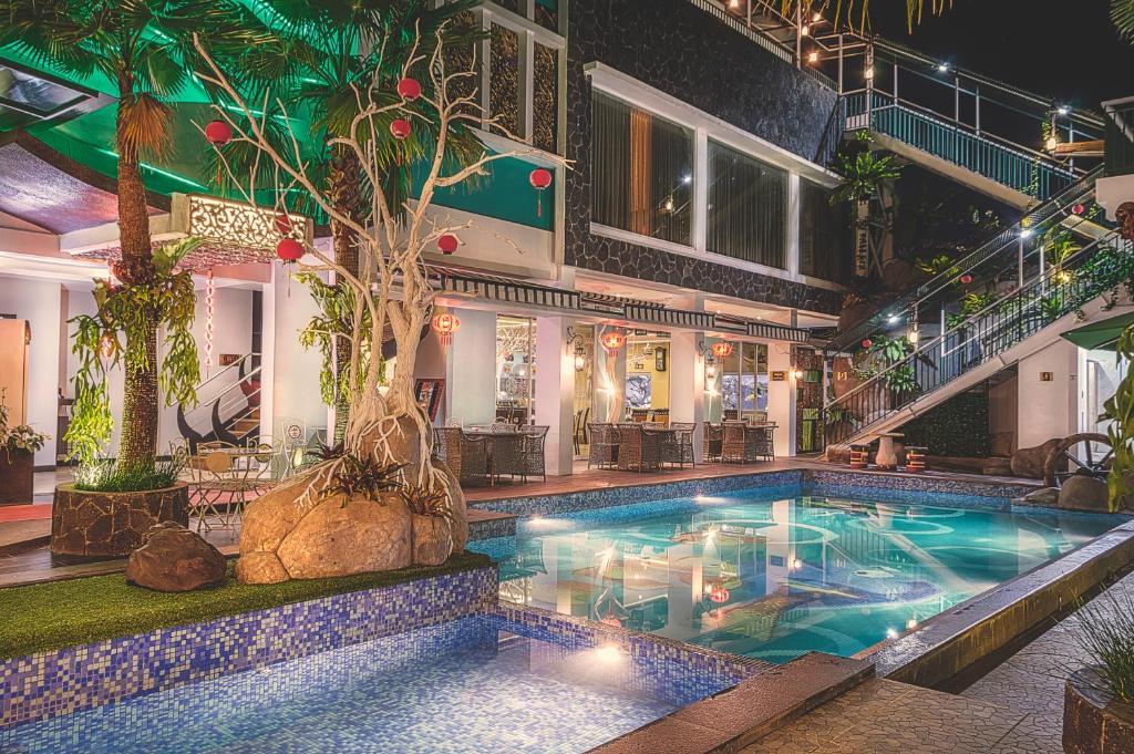 Oxville Hotel Padang  Exteriör bild