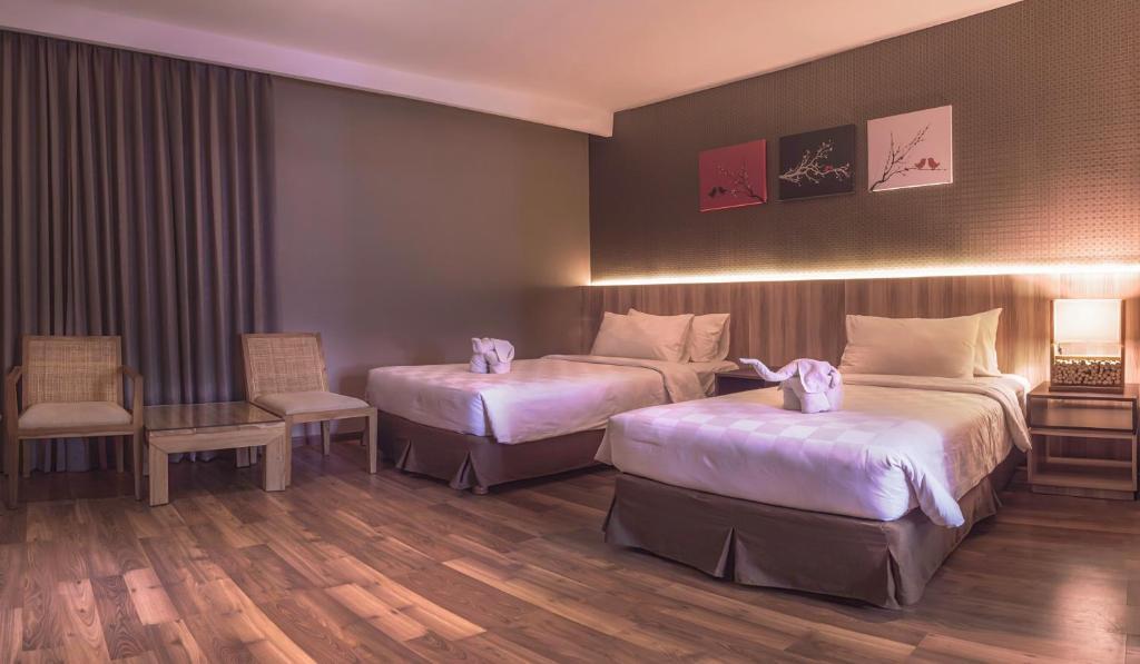 Oxville Hotel Padang  Rum bild